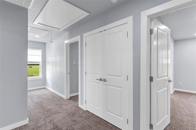 Building Photo - 588 Highview Ct