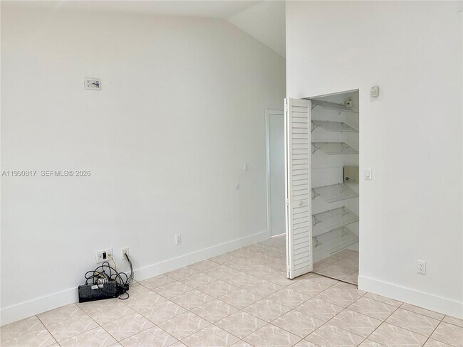 Building Photo - 17322 SW 149th Ct