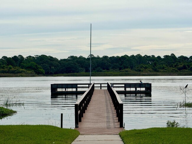 Building Photo - 9209 Seminole Blvd