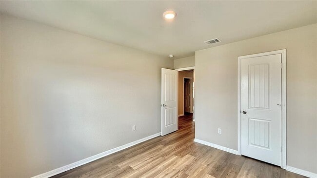Building Photo - 521 Otto Ave
