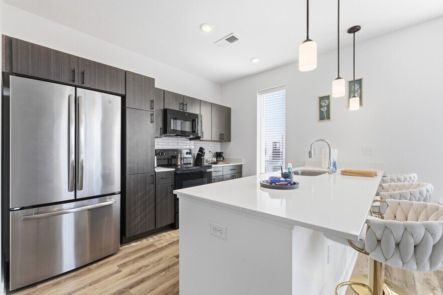 Building Photo - 1420 Prospect St