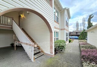 Building Photo - 4827 67th St NE