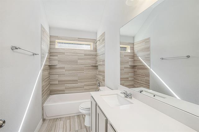 Building Photo - 2805 Chestnut Ln