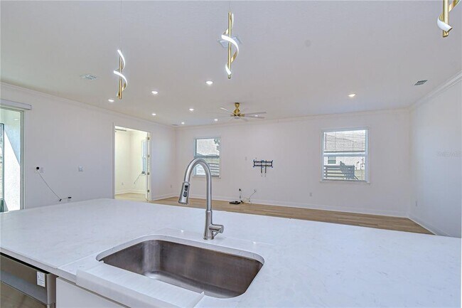 Building Photo - 10027 Dolphin Gull Cir