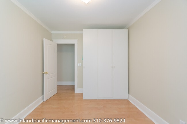Building Photo - Remodeled 3 Bedroom Home with Large Yard -...