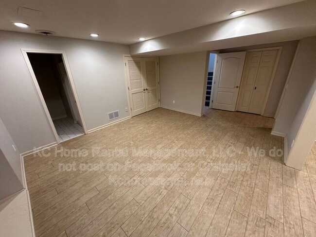 Building Photo - 9802 NW 72nd Terrace