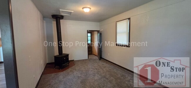 Building Photo - 3-Bedroom, 1-Bathroom home in Kansas City