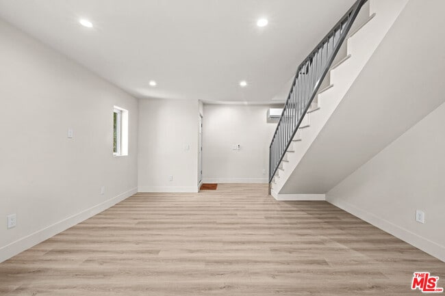 Building Photo - 1509 Edris Dr