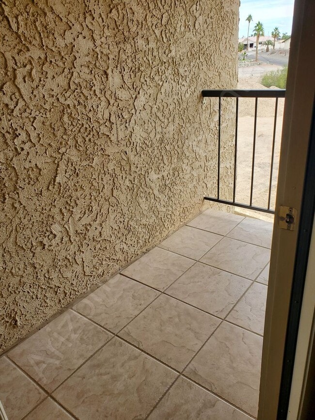 Building Photo - FURNISHED WITH POOL JANUARY - MARCH 2026