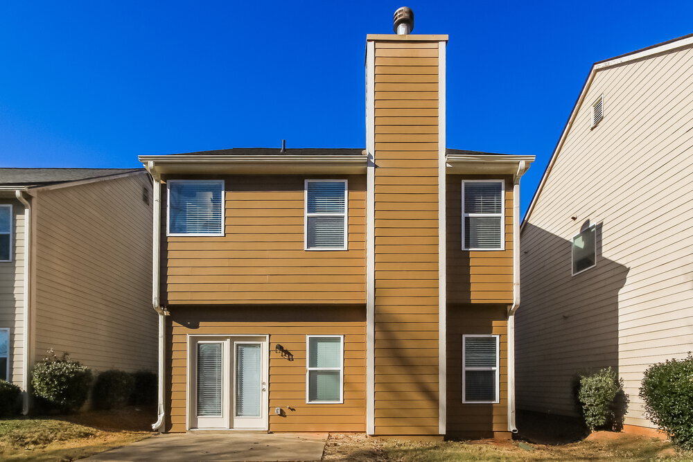 Building Photo - 1990 Lily Valley Dr