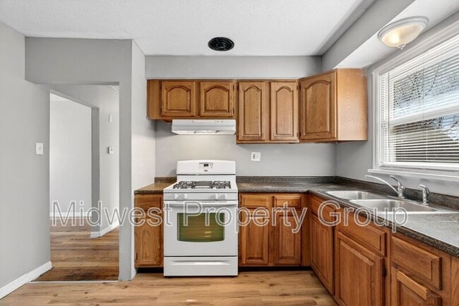 Building Photo - 8280 Frost Ave