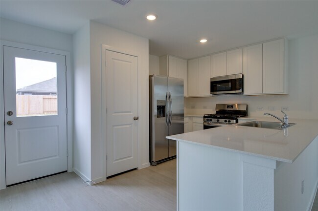 Building Photo - 10915 Tawny Rdg Dr