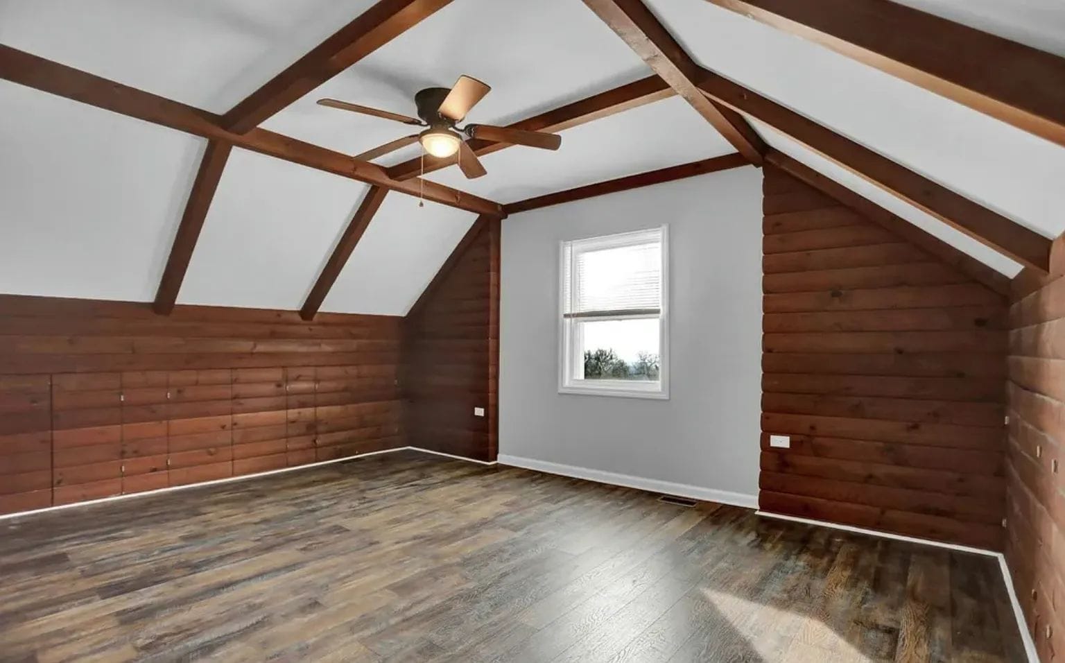 Building Photo - 5922 Benton Heights Ave