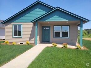 Building Photo - Beautiful 3 Bedroom Home