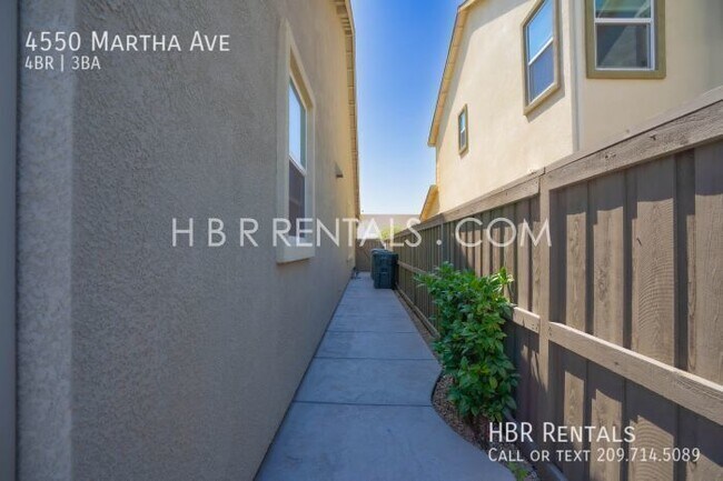 Building Photo - 4550 Martha Ave
