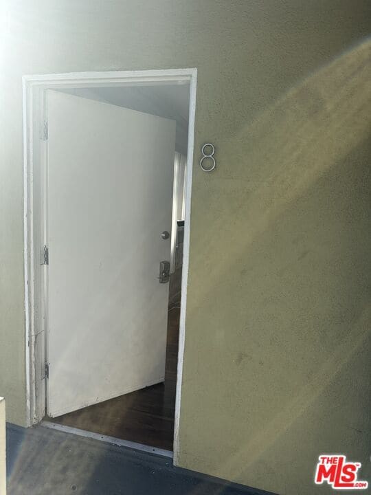 Building Photo - 1441 S Hayworth Ave