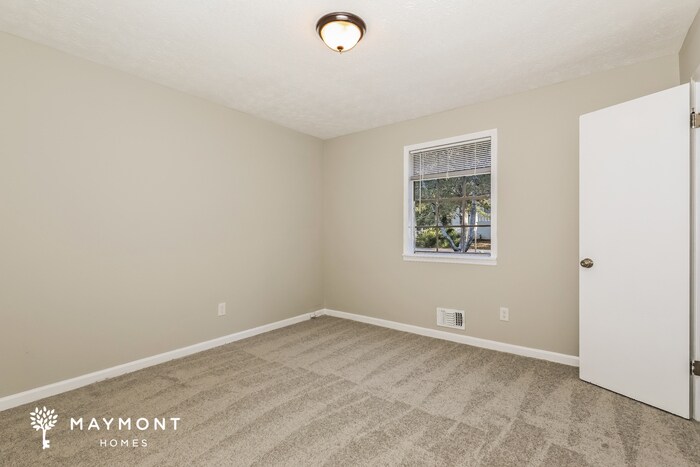 Building Photo - 10268 Foxfire Terrace