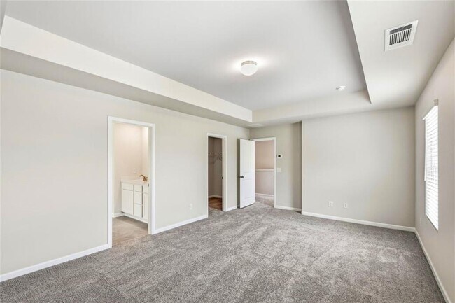 Building Photo - 54 Umber Ln