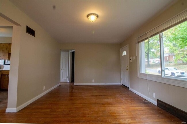 Building Photo - 9123 Church Dr