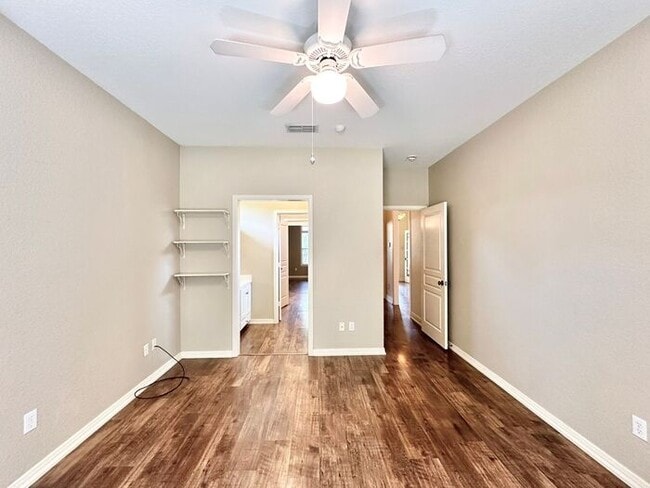 Building Photo - Coming Soon! Show Stopping Home in Flint!