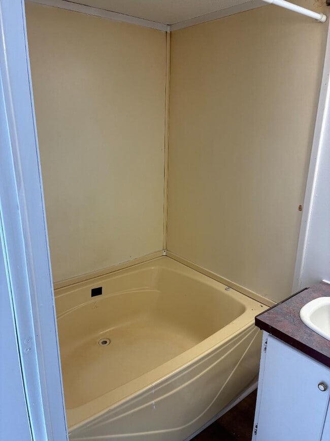 Building Photo - 2320 Wysteria Ln