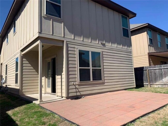 Building Photo - 9829 Milla Cir