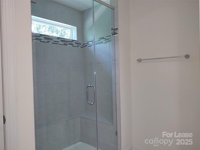 Building Photo - 2235 Blewett Dr