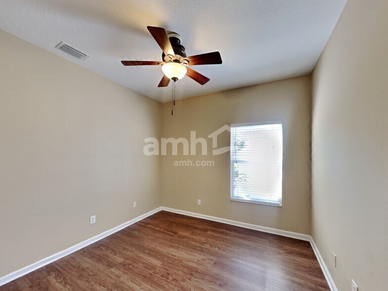 Building Photo - 12467 Accipiter Dr