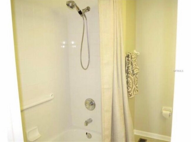 Building Photo - 4502 Kennewick Pl