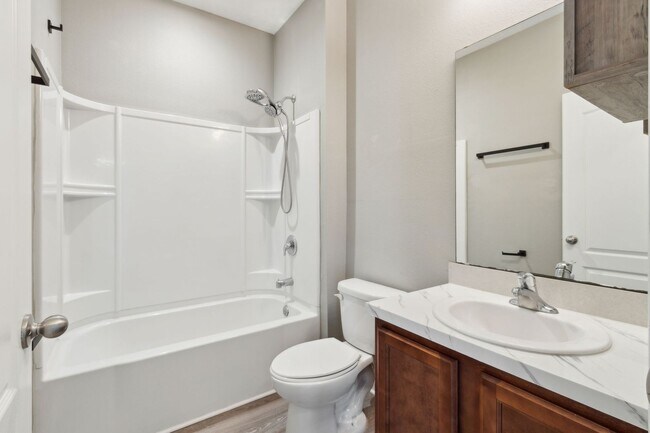 Building Photo - Spacious 5-Bedroom Home  – Prime Amelia Concourse Location!