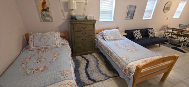 Building Photo - 1915 Avenue O