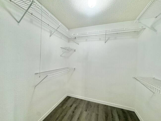 Building Photo - 3511 Majesty Loop