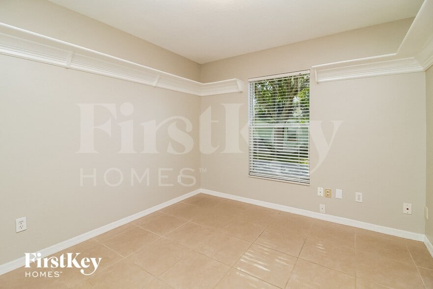 Building Photo - 813 Arbor Hill Cir