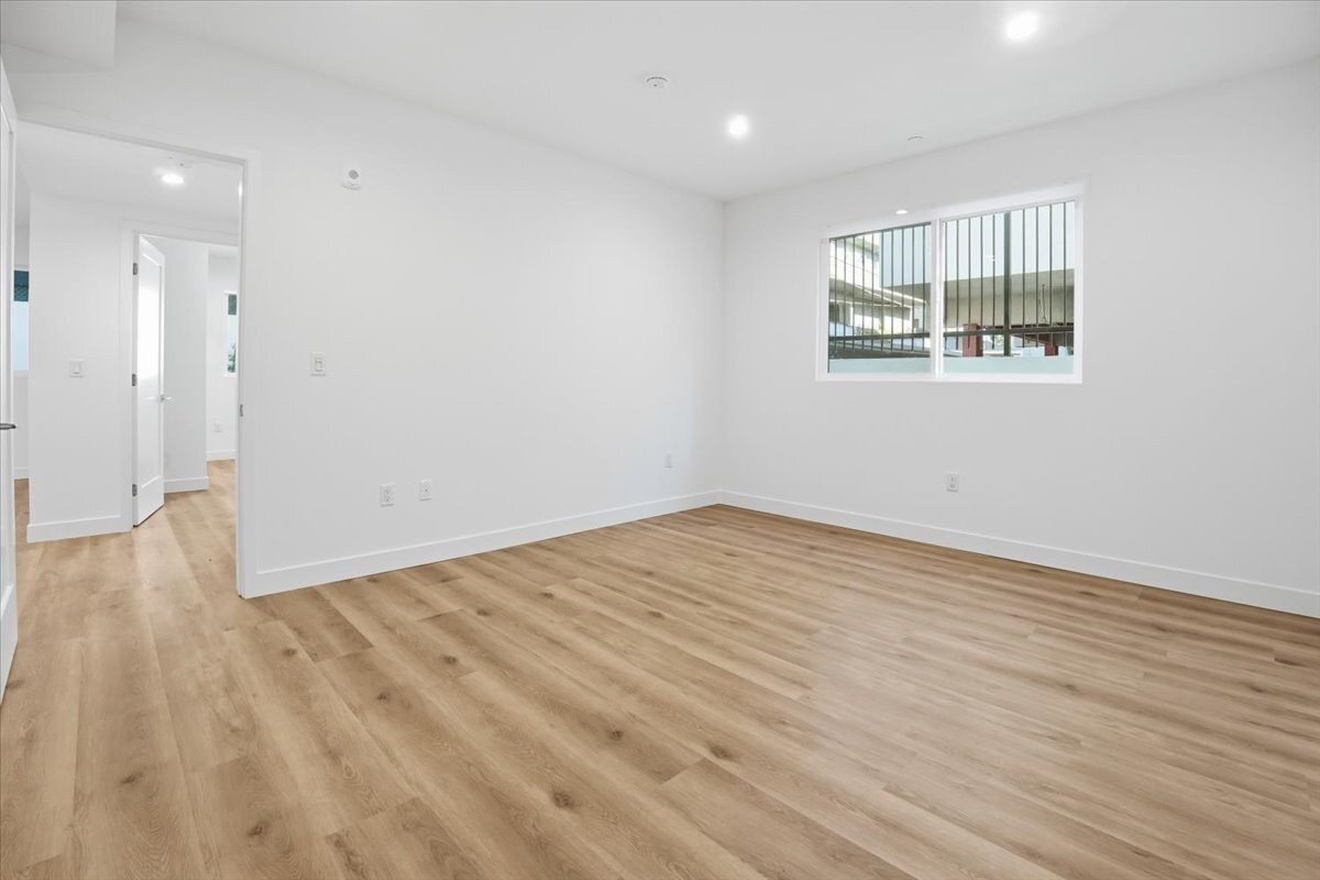 Building Photo - 1820 Prosser Ave