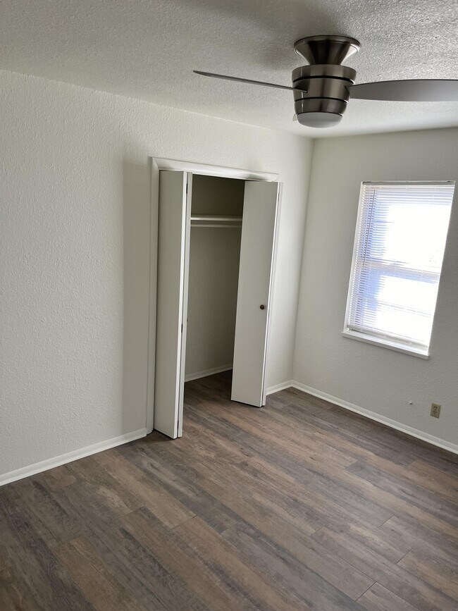 Building Photo - 135 Orchard Dr