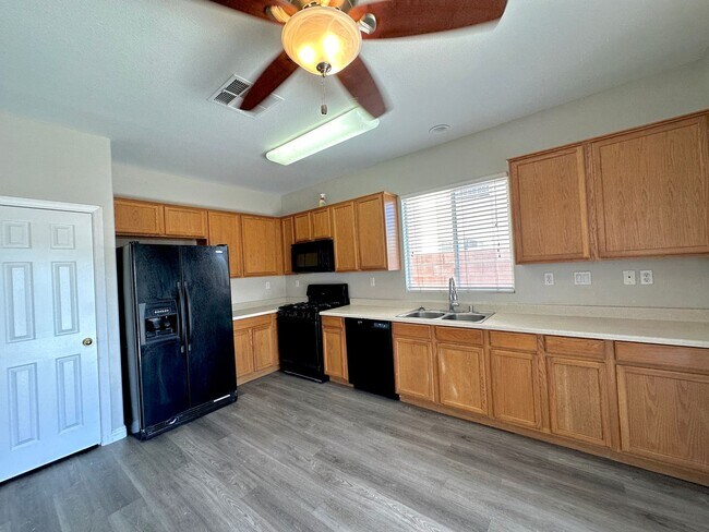 Building Photo - 9317 Hidden Harbor Ave