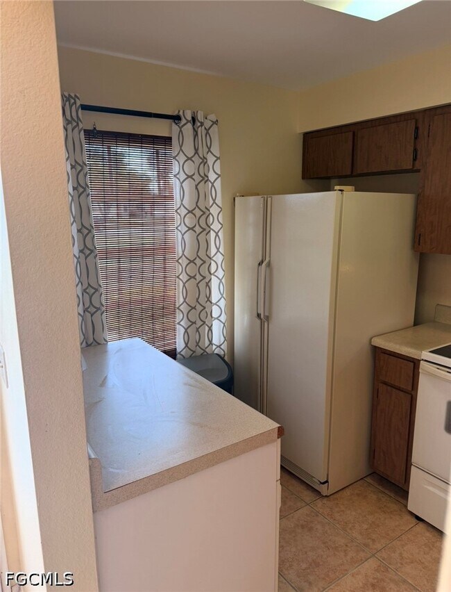 Building Photo - 6300 South Pointe Blvd