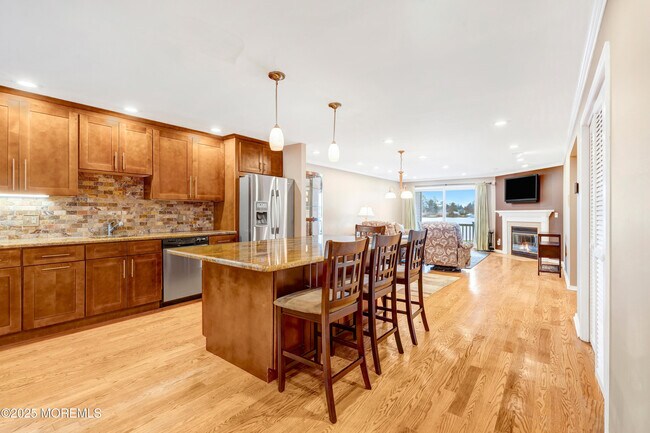 Building Photo - 85 E Water St