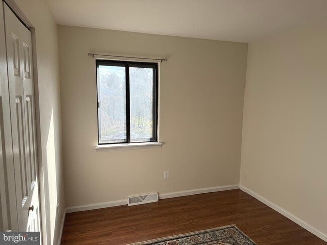 Building Photo - 2514 St James Church Rd