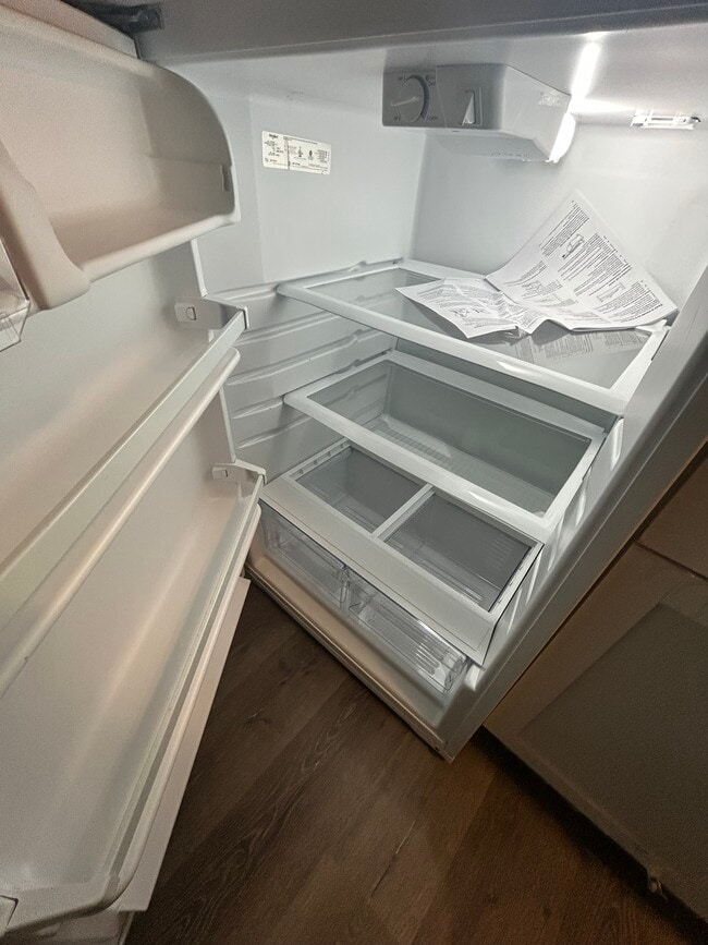 Building Photo - 9335 La Grange Rd