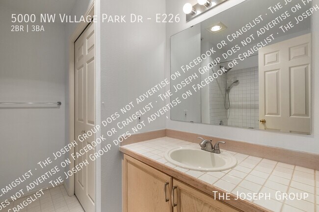 Building Photo - 5000 NW Village Park Dr