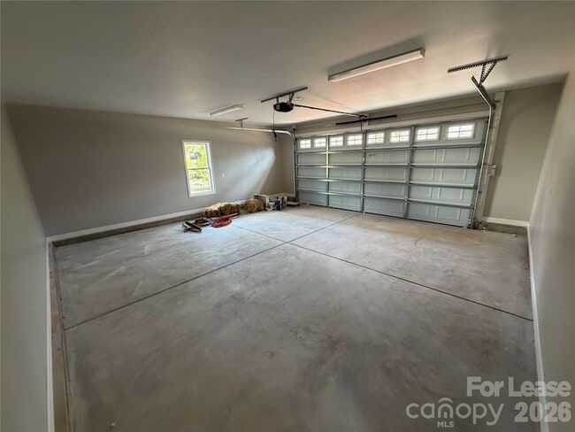 Building Photo - 1296 Micol Rd