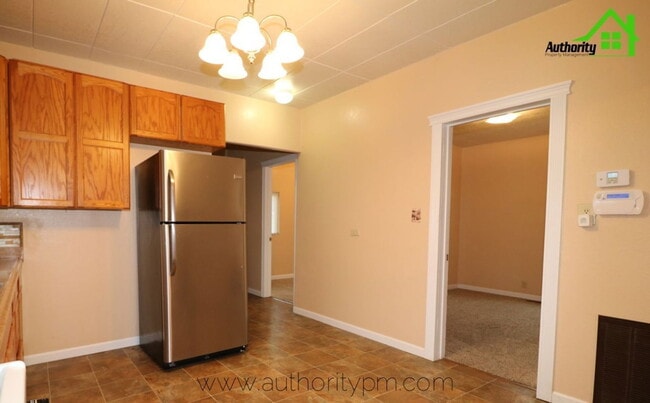 Building Photo - 1201 Willis St