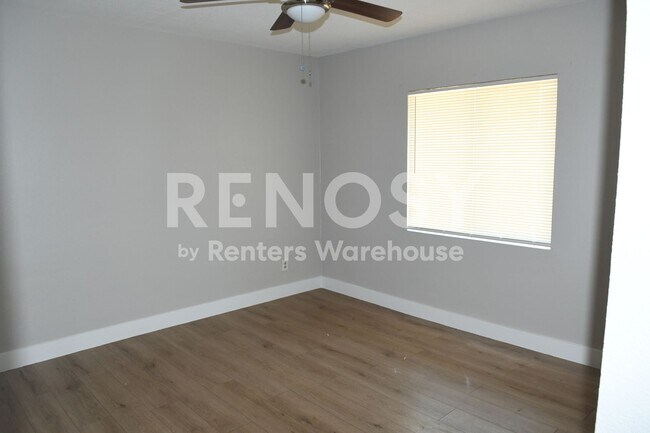 Building Photo - 3836 N 15th Ave