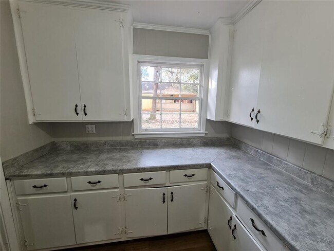 Building Photo - 4 Bed 2 Bath in 36111 zip code