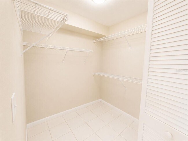 Building Photo - 2323 Feather Sound Dr