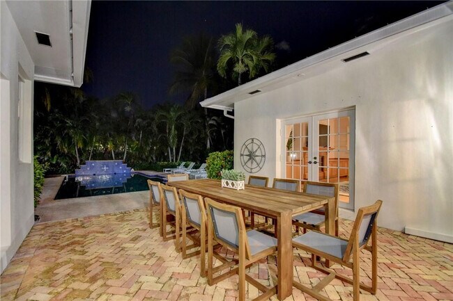 Building Photo - 302 NW 11th St