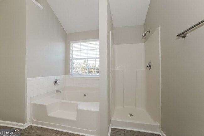 Building Photo - 109 Quivas Ct