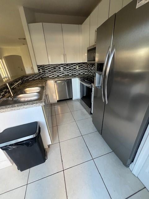 Building Photo - 8305 NW 108th Ave