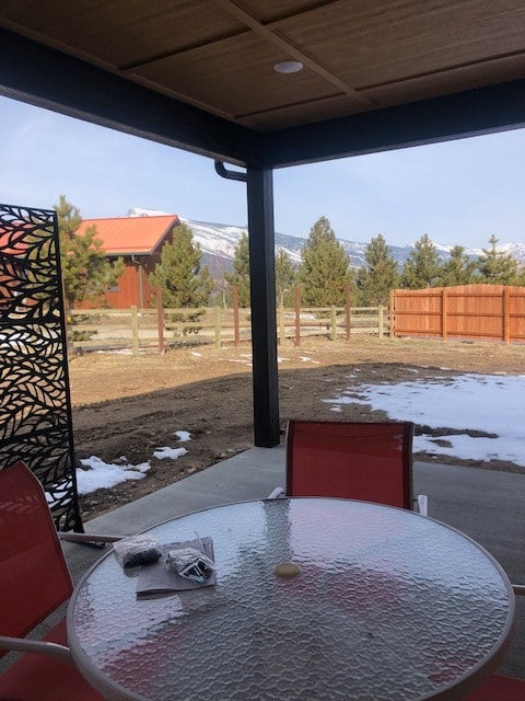 Building Photo - 228 Trails End